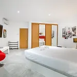Miami Адехе