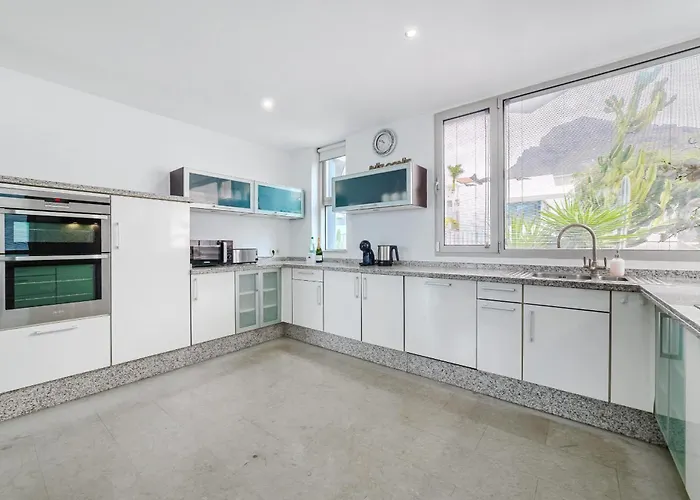 Miami Costa Adeje (Tenerife)